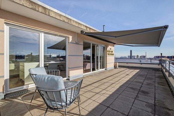 Dachterrasse DG Ansicht 2