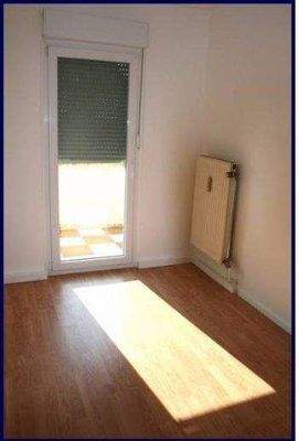 Kinder-Zimmer-1 mit kleinem Balkon