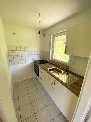 08 Küche mit Einbauküche.JPEG