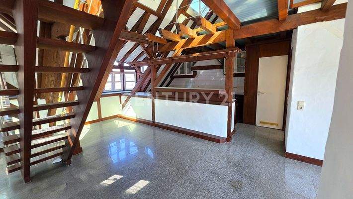 Offener Küchenbereich mit vielen Nutzungsmöglichkeiten