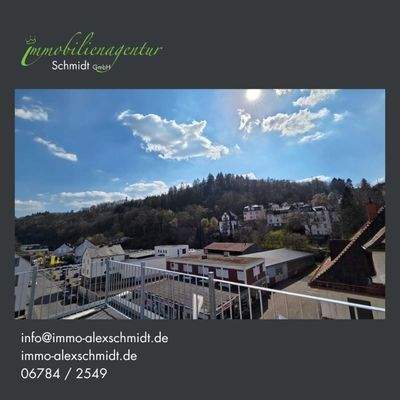 Weitblick über die Dächer des Stadtteils Idar