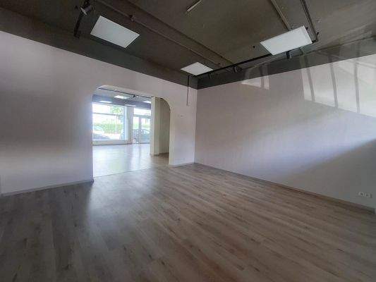 Lager/ hinterer Raum