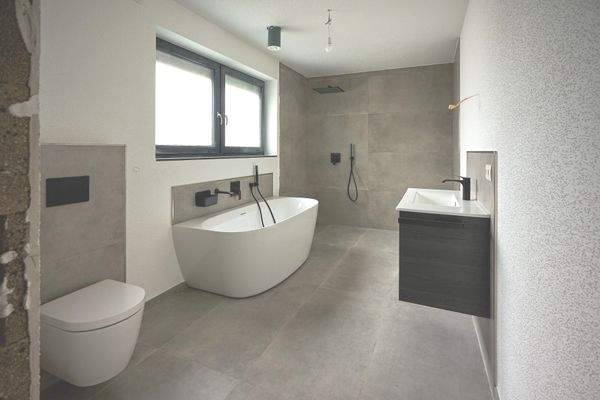 Bsp. Bad mit Wanne + Dusche