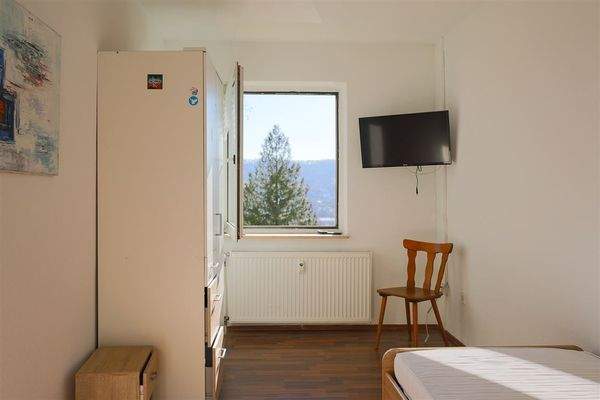 Zimmer Whg. 5/ 2. OG rechts