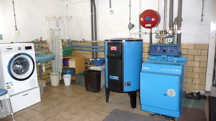 Heizung/Hauswirtschaftsraum EG