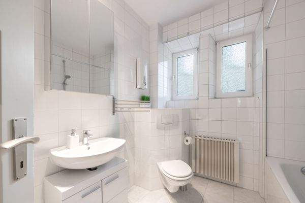 Gepflegtes Tageslicht-Bad