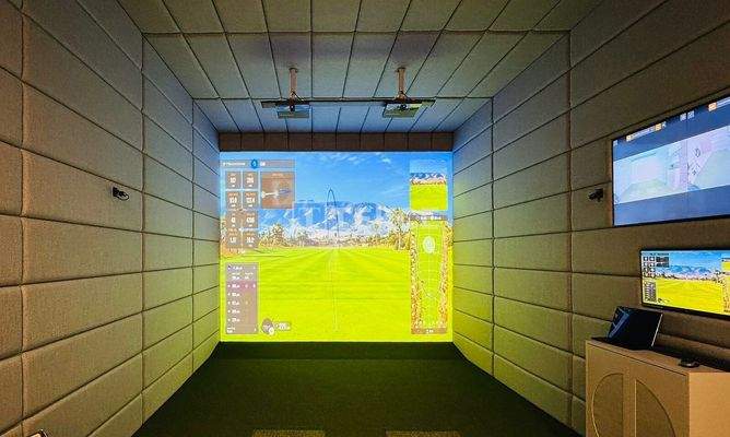 Furnished Apartment with Pool and Sauna in Dubai Marina