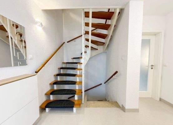 Treppenaufgang ins 1.OG