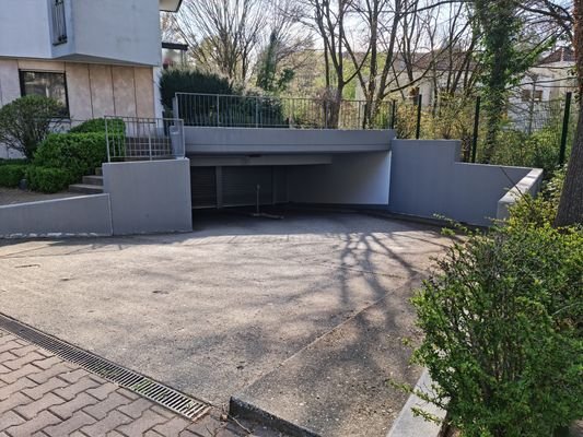 Einfahrt Tiefgarage