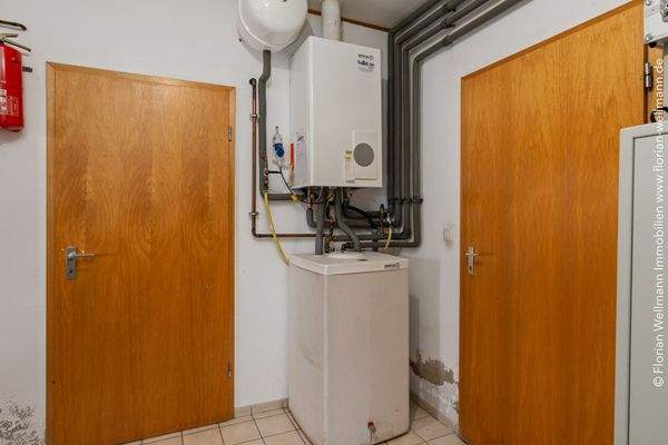Heizungsraum (8,35 m²) ...