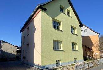 Ost-und Straßenansicht