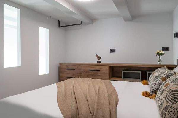 Kreta, Agios Onoufrios: Elegante Villa aus weißem Stein mit Meerblick zu verkaufen