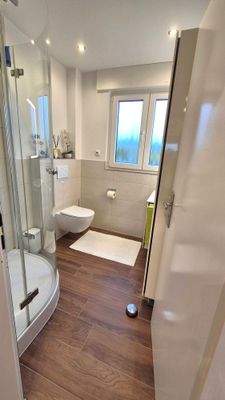 Badezimmer modernisiert OG