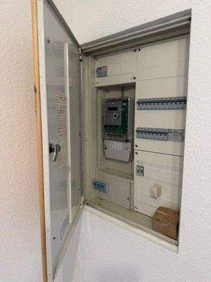 Flur IV - Schaltschrank