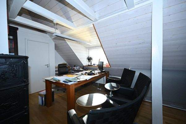 Auf Wunsch möbliert