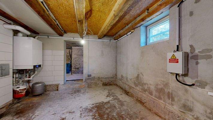 Keller 3 (Heizung).jpg