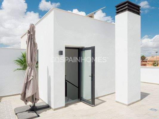 Spacious Semi Detached Homes with a Solarium in San Pedro