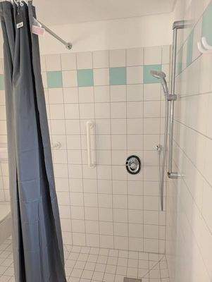 Dusche.jpg