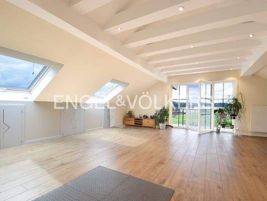 Das komplett sanierte Dachgeschoss...