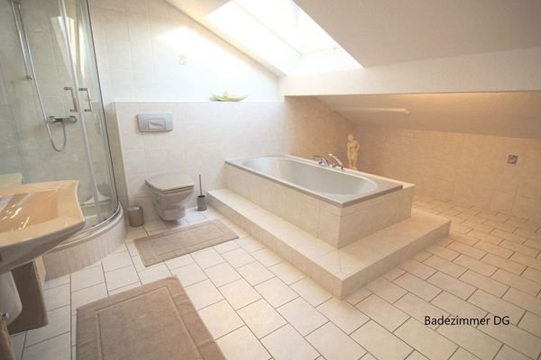 Badezimmer DG