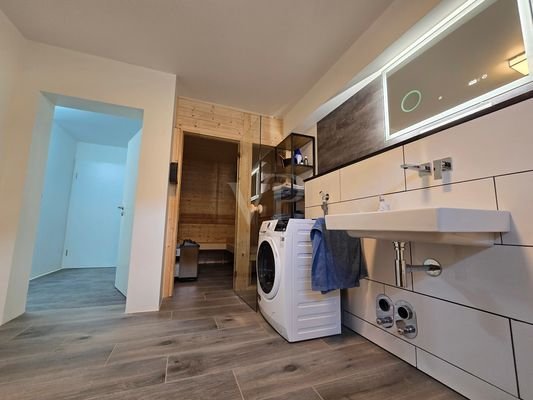 KG Bad mit Einbausauna