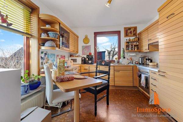 Blick in die Küche im Erdgeschoss