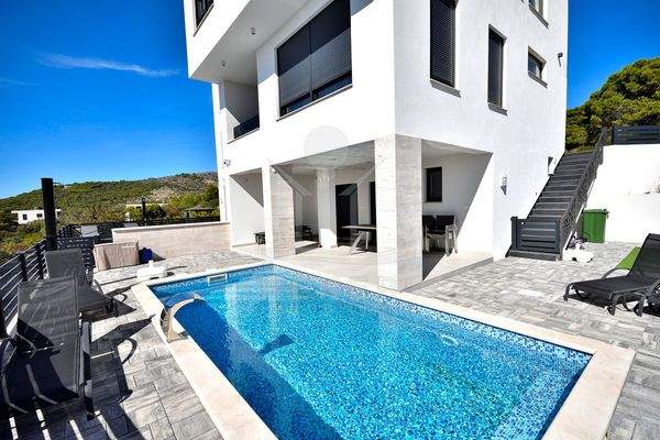 Modernes Wohnen in ruhiger Umgebung von Vodice