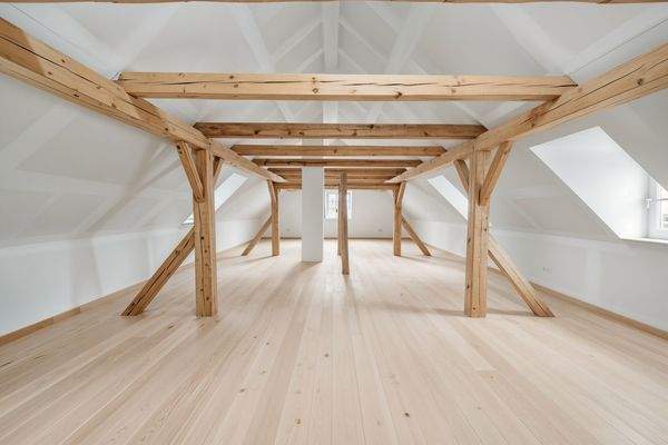 Dachboden - (KI generiert)