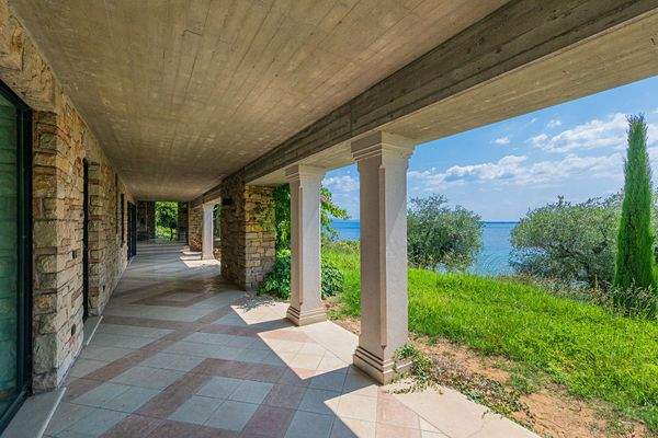 PORTICATO VISTA LAGO