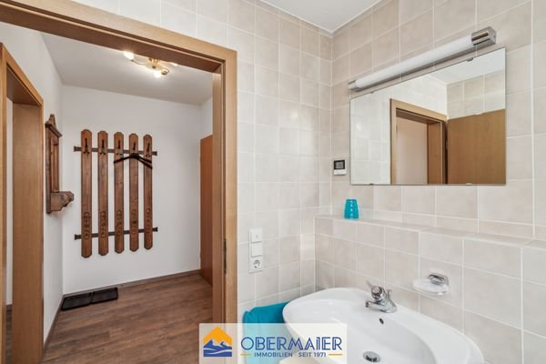 14_Badezimmer_und_Diele