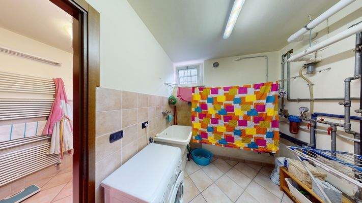 MT-002-195-Villa-singola-vista-lago-Polpenazze-del