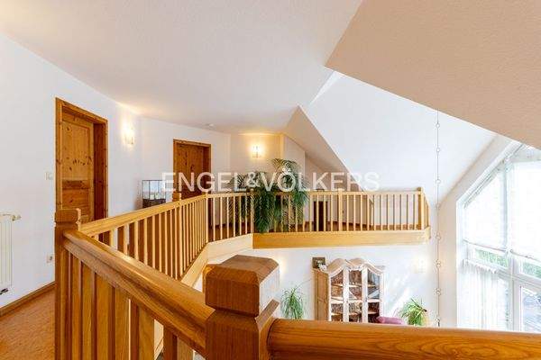 Der Galeriebereich im Dachgeschoss