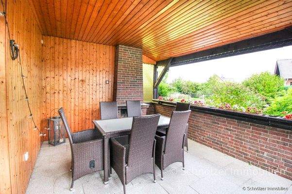 überdachte Terrasse