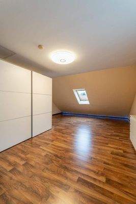 WhatsApp Image 2025-11-05 at 19.28.48.jpeg