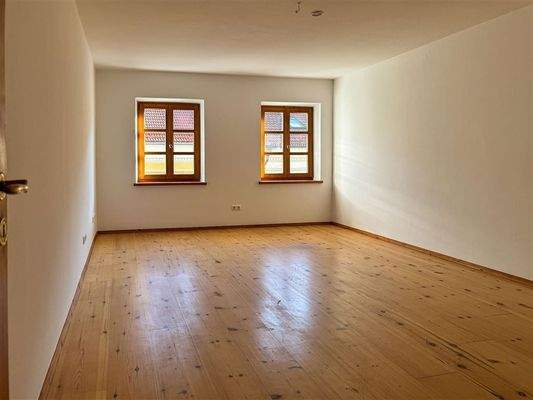 Schlafzimmer (rechts) 2. OG