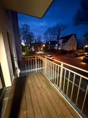 Balkon 2 zur Straße