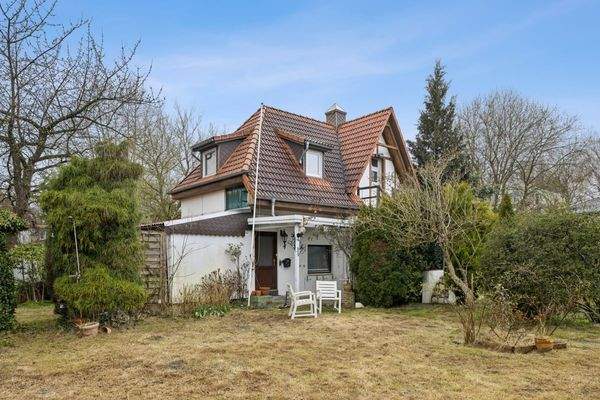 Nebengebäude mit zwei weiteren Wohneinheiten 