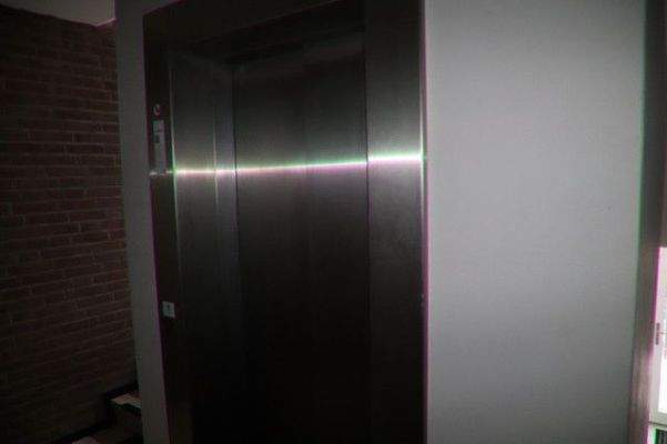 Fahrstuhl im Treppenhaus