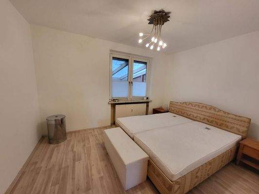 Schlaf-/Kinderzimmer 2