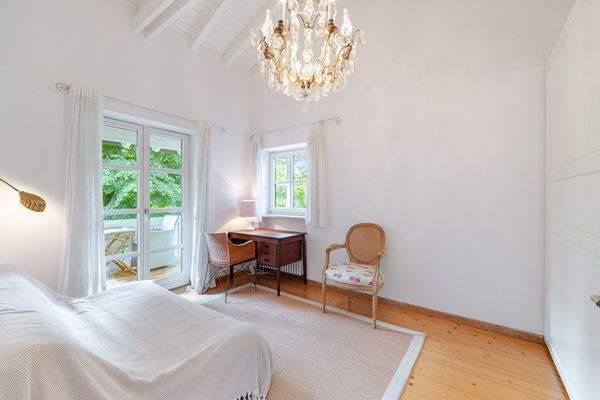 Gäste-/Arbeits-/Schlafzimmer 