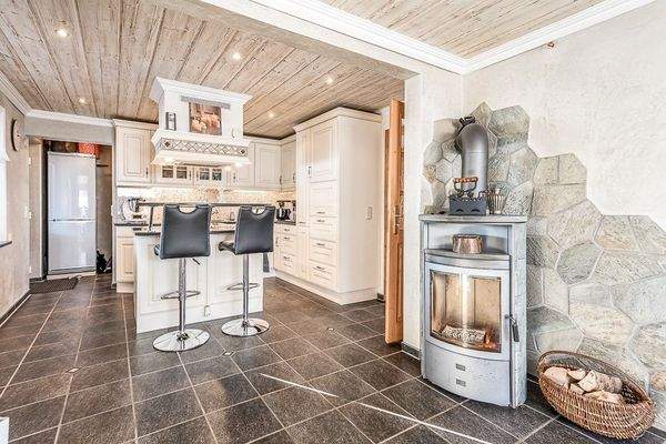 Kaminofen in Wohnküche