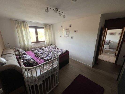 Schlafzimmer Eltern 3