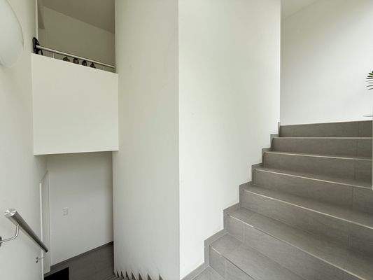 Treppenhaus zum Dachgeschoss