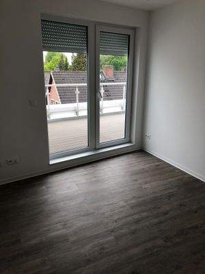 Schlafzimmer mit Ankleide (3).JPG