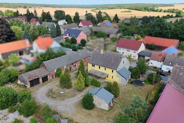 Haus und Hof aus der Vogelpespektive