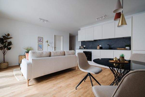 Wohn- &amp; Essbereich