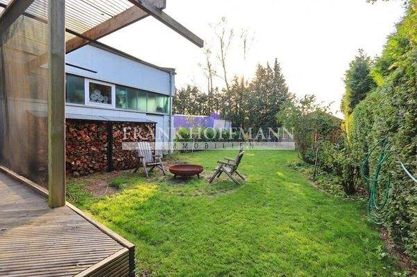 V10256 Gartenansicht 1