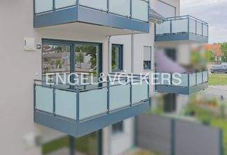 Außenansicht überdachter Balkon
