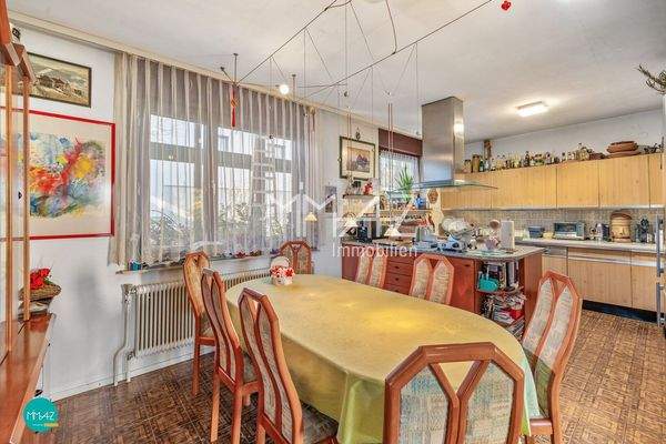 Top 1 Küche mit Essbereich