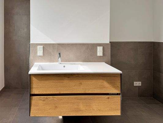 Schönes Waschtischunterschrank